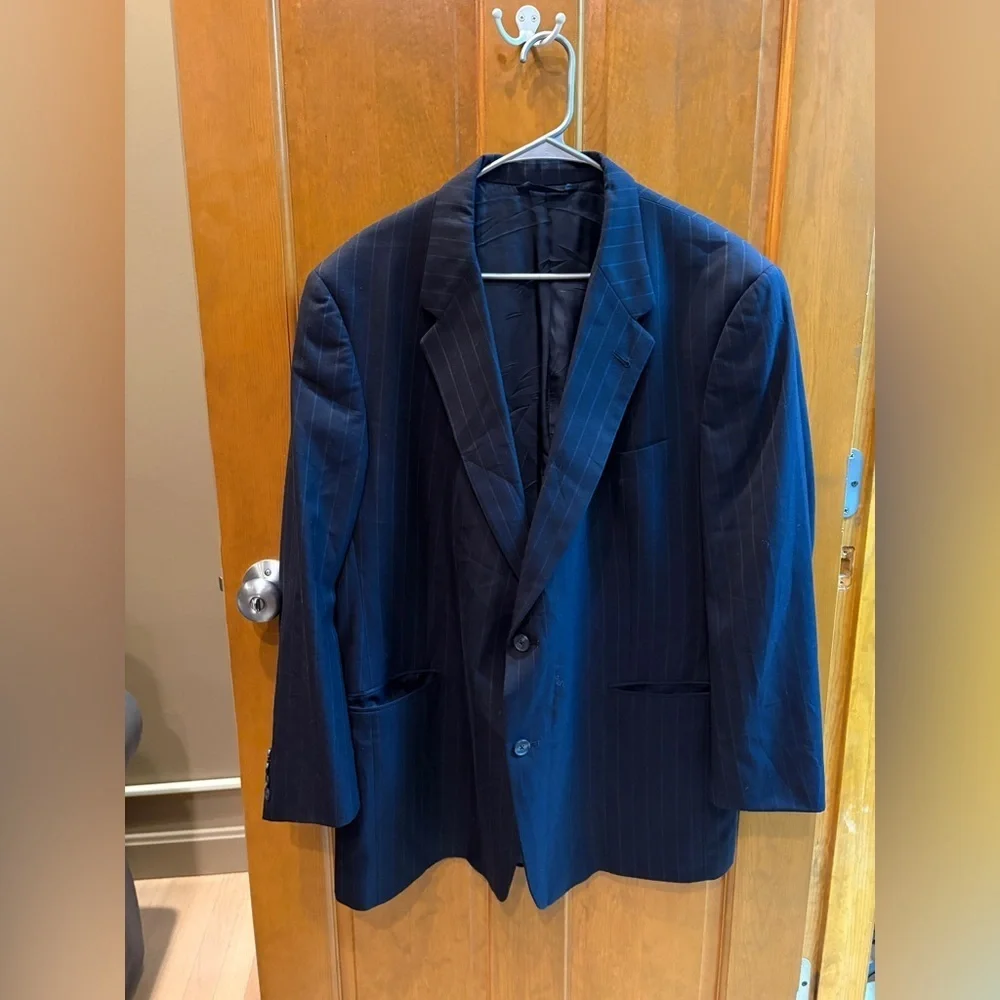 Burberry London Men’s Navy Blue Pinstripe Pure New Wool Size 48R Sports Coat